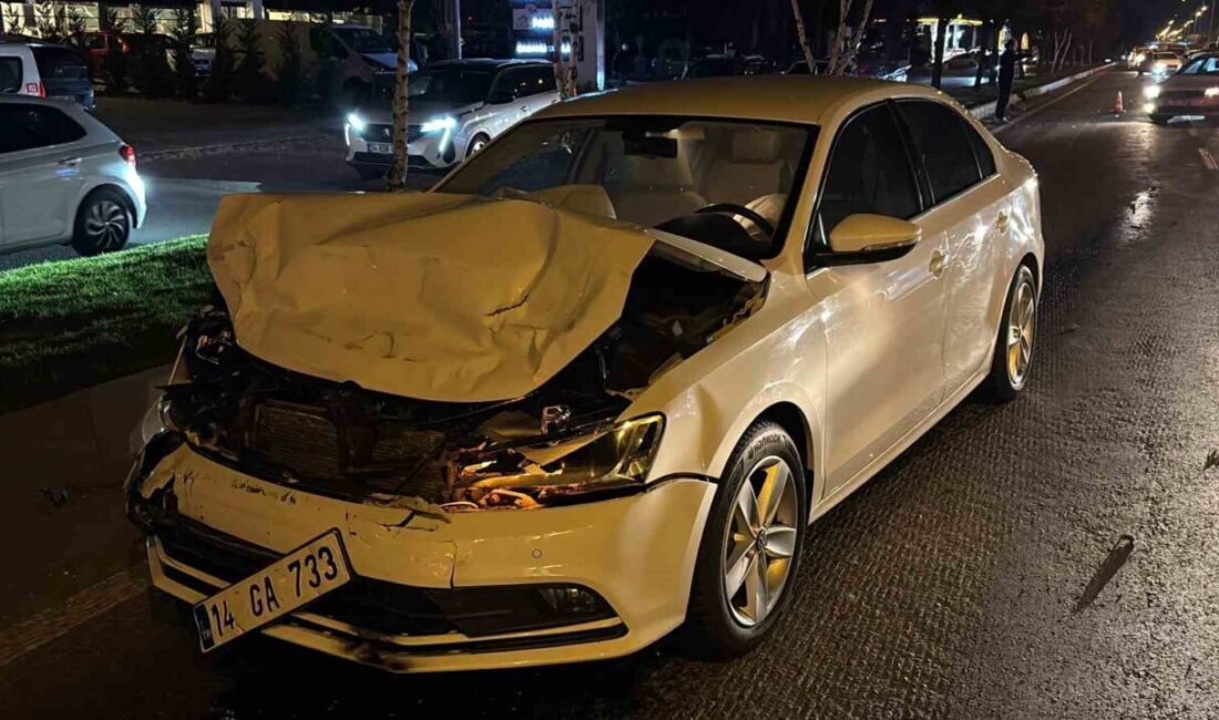 Bolu’da D-100 karayolunda meydana gelen trafik kazasında, 2 kişi yaralandı.