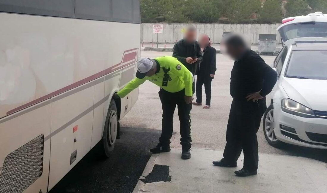 Burdur’da polis ekipleri tarafından yapılan kış lastiği denetimlerinde 23 araca