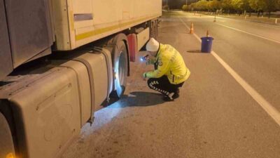 Burdur ilinde yük taşıyan araçlara yönelik gerçekleştirilen denetimlerde toplamda 325