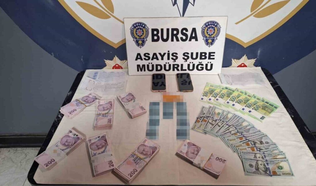 Bursa İl Emniyet Müdürlüğü ekipleri, vatandaşları polis ve savcı olarak