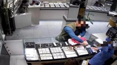 Bursa’nın Mudanya ilçesine bağlı Çayönü Mahallesi’nde bulunan bir evden yaklaşık