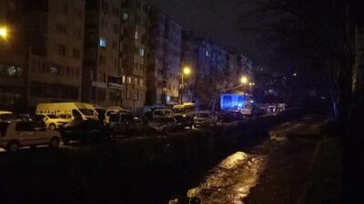 Bursa’nın Yıldırım ilçesinde Beyazıt Caddesi üzerindeki Gökdere Köprüsü’nün altında yaşanan