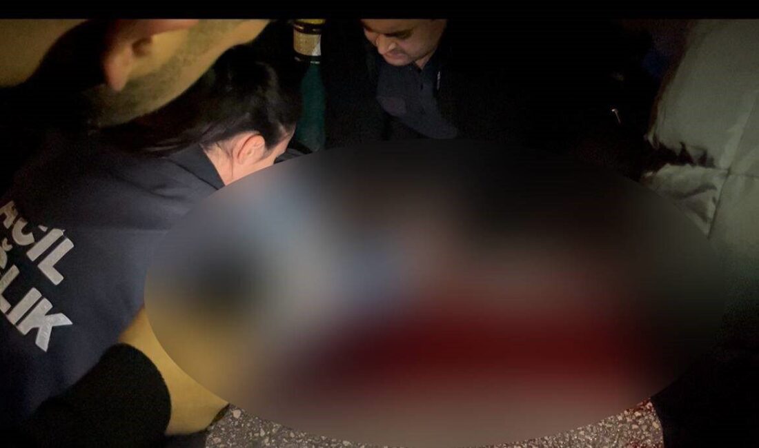 Bursa’da bir motosiklet sürücüsü, yağmurlu hava nedeniyle tünel girişinde kontrolü