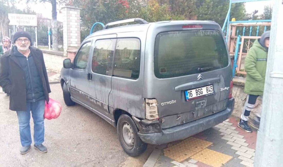 Bursa’nın İnegöl ilçesinde meydana gelen bir trafik kazasında hafif ticari