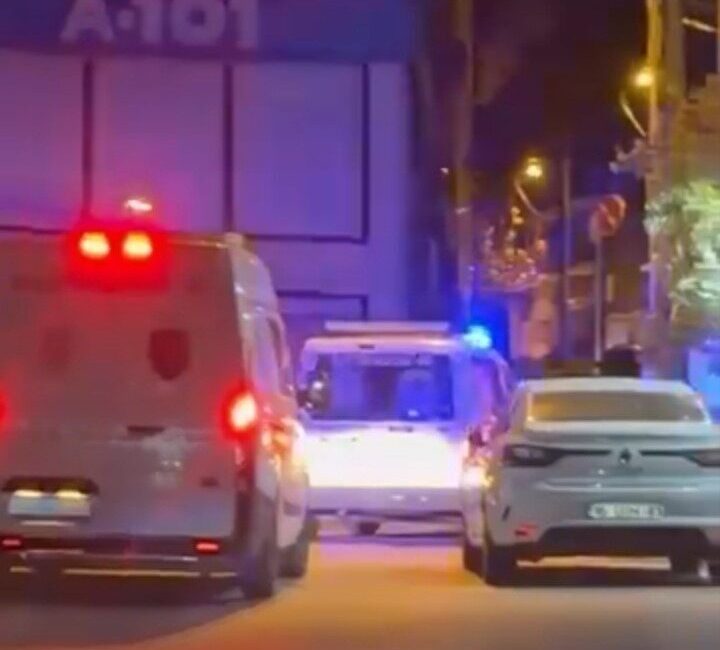 Bursa’nın Osmangazi ilçesindeki bir evde baba ve kızının ölü bulunmasıyla