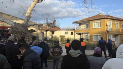 Çatalca ilçesinde bir evde meydana gelen yangın kısa sürede tüm