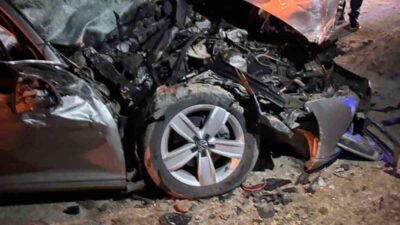 Sakarya’nın Kaynarca ilçesinde meydana gelen trafik kazasında çekiciye arkadan çarpan