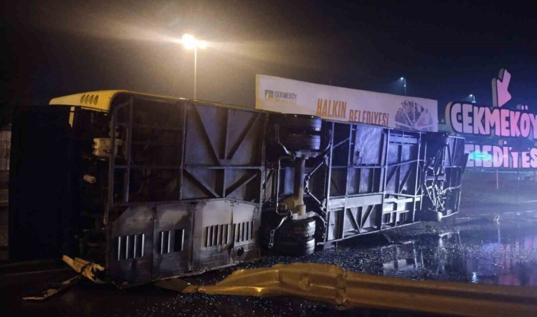 Çekmeköy’de seyir halindeki özel halk otobüsü, şoförünün kontrolünden çıkarak bariyerlere