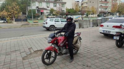 Çermik ilçesinde bir motosiklet sürücüsü, Kent Güvenlik Yönetim Sistemi’ne yakalanarak