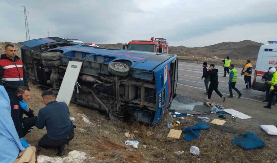 Sivas’ın İmranlı ilçesinde cezaevi nakil aracının devrilmesi sonucunda aralarında mahkûmların