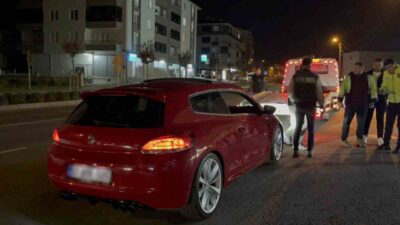 Çorlu ilçesinde trafik polisi tarafından durdurulan bir araç sürücüsüne abartı