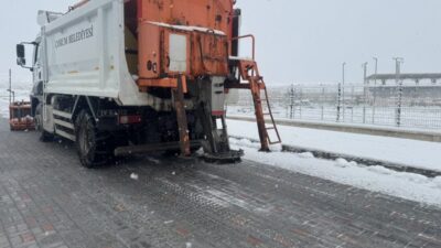 Çorum Belediyesi, kışın zorlu hava koşullarına karşı mücadele için “Karla