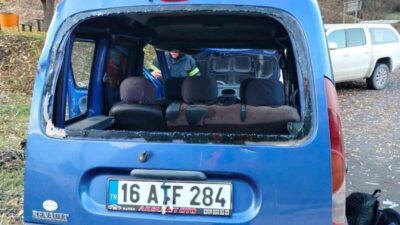 Çorum’un Kargı ilçesinde D100 karayolunda meydana gelen trafik kazasında bir