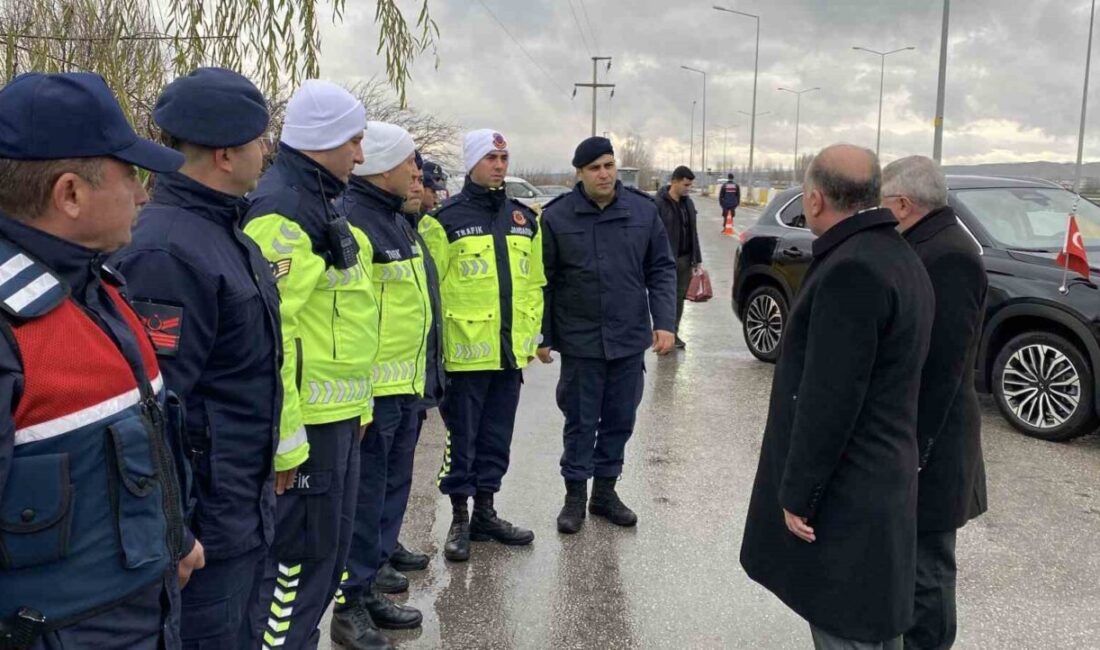 Çorum Valisi Ali Çalgan ve il protokolü, yeni yıla barış
