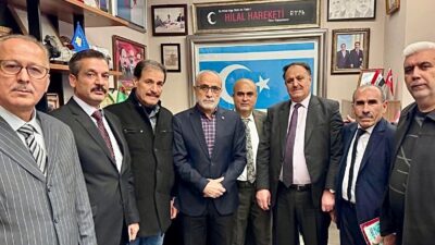 Cumhurbaşkanı Başdanışmanı Yalçın Topçu, Suriye kökenli Türkmenlerden oluşan bir heyeti