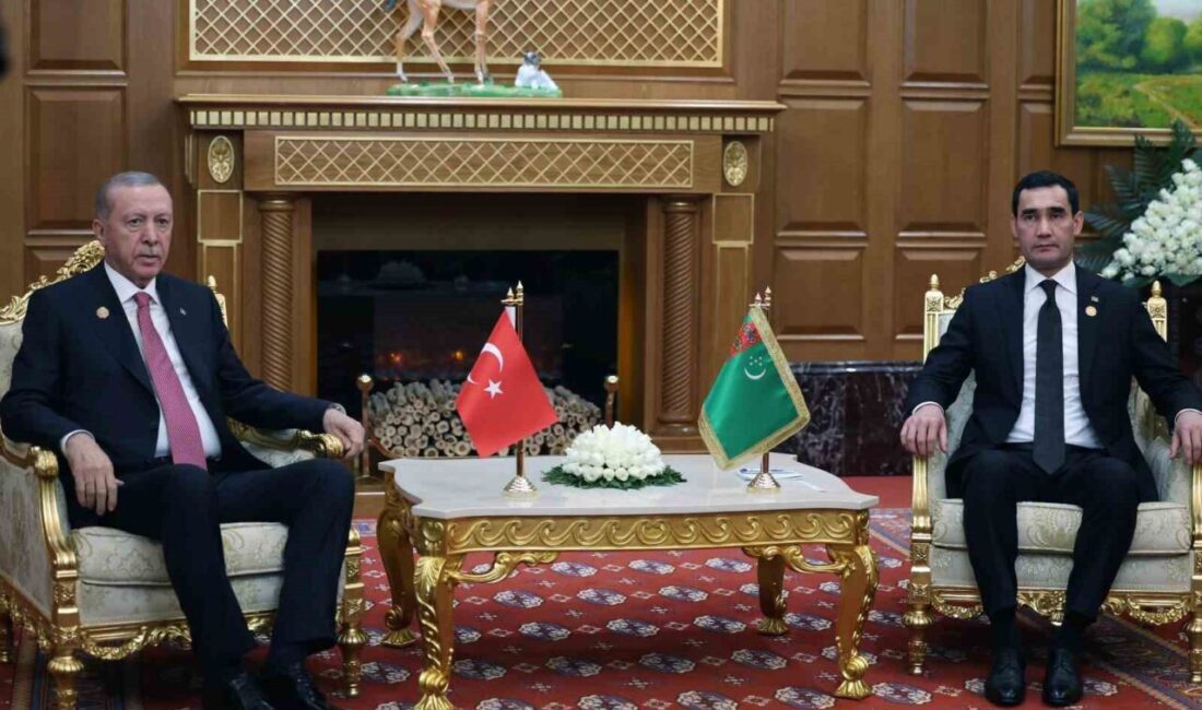 Türkiye Cumhurbaşkanı Recep Tayyip Erdoğan, ziyaret amacıyla geldiği Aşkabat’ta Türkmenistan