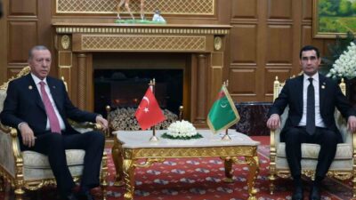 Türkiye Cumhurbaşkanı Recep Tayyip Erdoğan, ziyaret amacıyla geldiği Aşkabat’ta Türkmenistan
