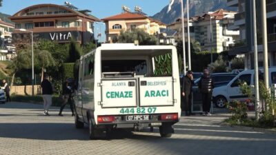 Alanya ilçesinde, evde yeğenini vurduktan sonra emlak ofisine giden bir
