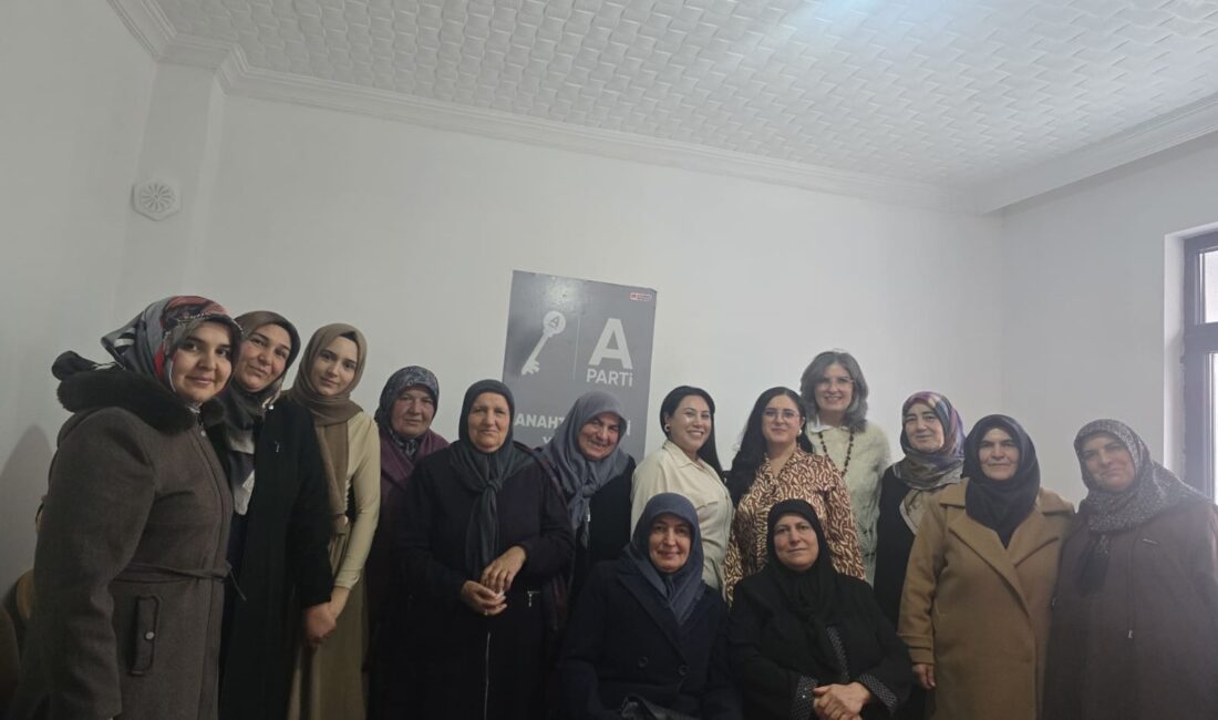 Anahtar Parti Yozgat İl Kadın Kolları Başkanı Nagihan Saraç Ceylan,