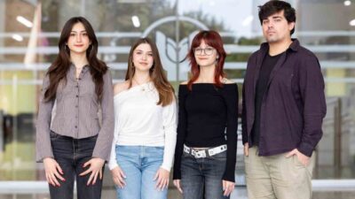 Yaşar Üniversitesi Yazılım Mühendisliği Bölümü öğrencileri Yağmur Sude Ateş, Berin