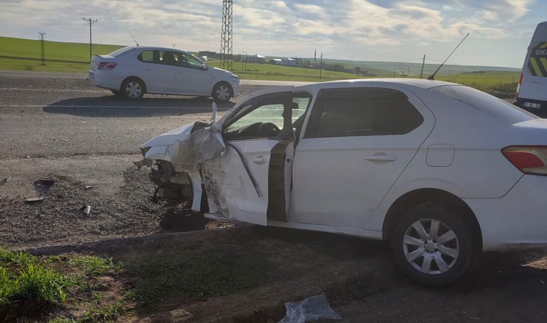 Diyarbakır’ın Sur ilçesinde meydana gelen trafik kazasında bir minibüs ile