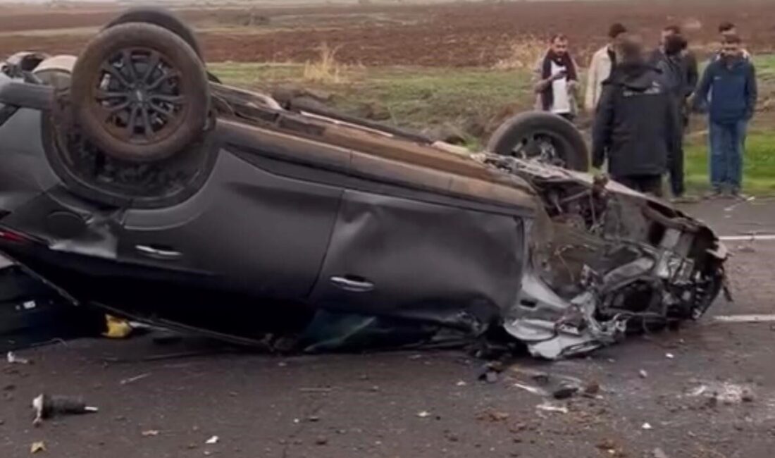 Bağlar ilçesinde meydana gelen bir trafik kazasında otomobilin kontrolden çıkarak