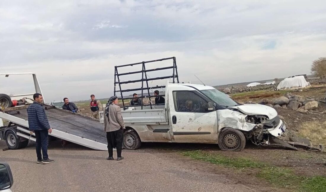 Diyarbakır’ın Çınar ilçesinde meydana gelen trafik kazasında, sürücüsünün kontrolünden çıkan