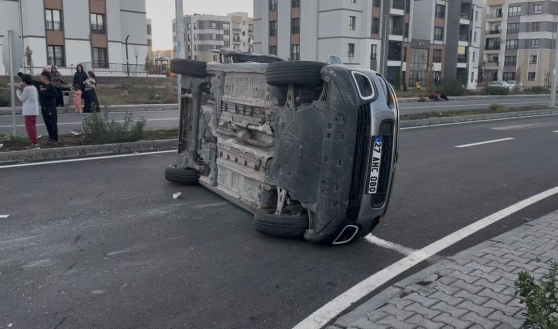 Diyarbakır’ın Bağlar ilçesine bağlı Oğlaklı Mahallesi’nde meydana gelen trafik kazasında,