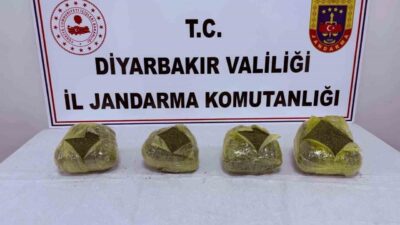 Diyarbakır ilinde Jandarma ekipleri tarafından gerçekleştirilen operasyonlarda, 38 kilogram esrar