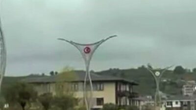 Sakarya ilinde, diğer sürücülerin ve kendi can güvenliğini tehlikeye atan