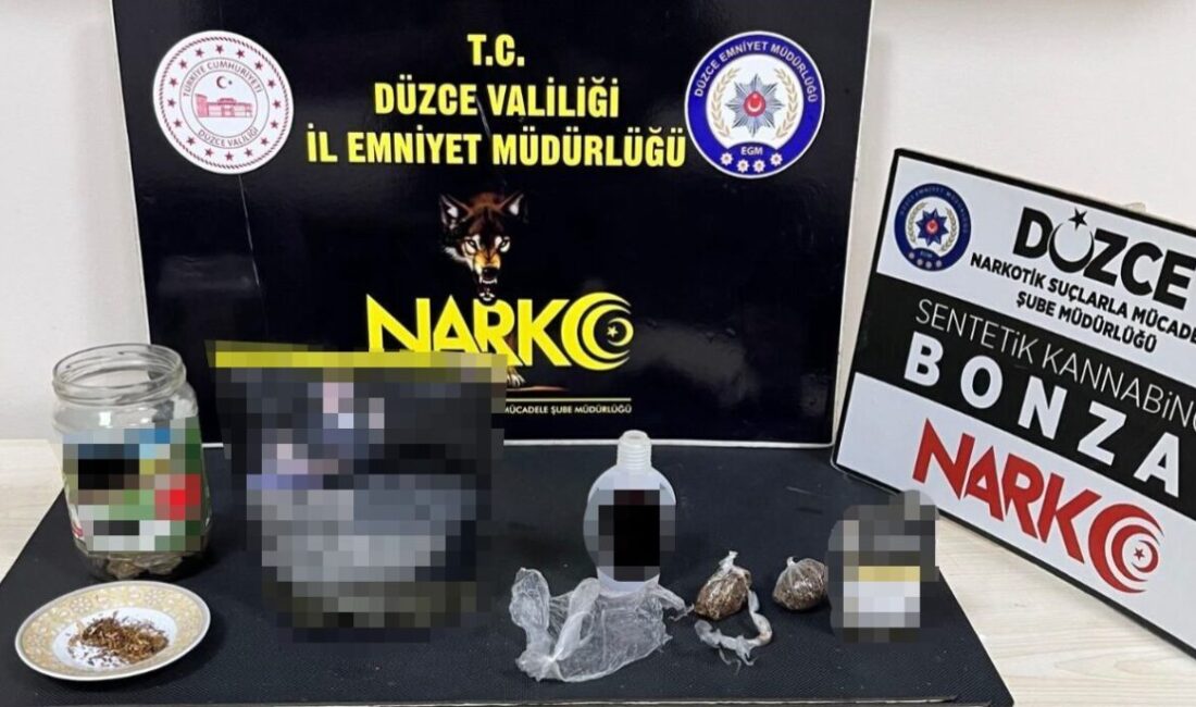 Düzce İl Emniyet Müdürlüğü ekipleri tarafından gerçekleştirilen operasyonda 35 gram
