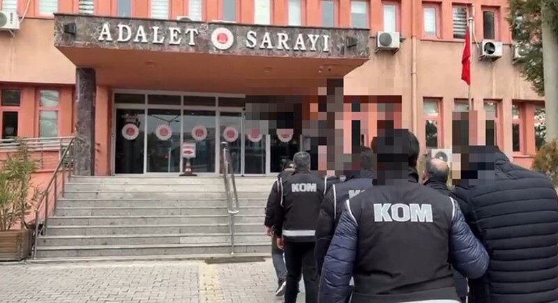 Karabük’te tefecilik suçlamasıyla yakalanan 4 şüpheliden 2’si tutuklandı. Karabük İl