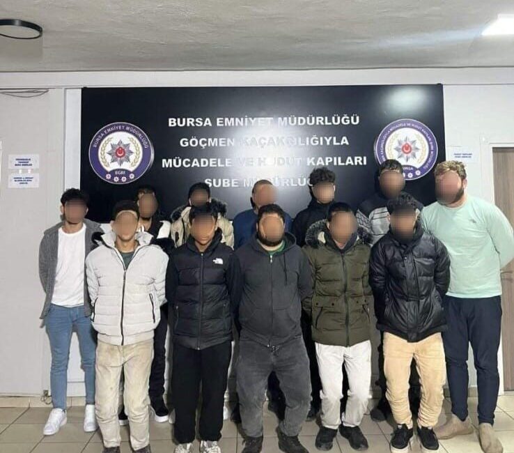 Bursa Emniyet Müdürlüğü ekipleri, Yıldırım ilçesinde göçmen kaçakçılığıyla mücadele kapsamında