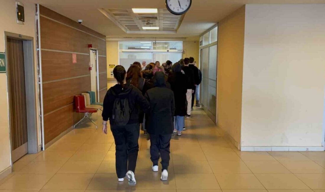 FETÖ’nün güncel öğrenci yapılanmasına ilişkin yürütülen soruşturma kapsamında Edirne Cumhuriyet