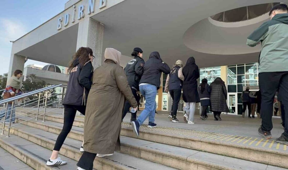 Edirne merkezli 5 ilde yürütülen FETÖ soruşturması kapsamında düzenlenen operasyonda