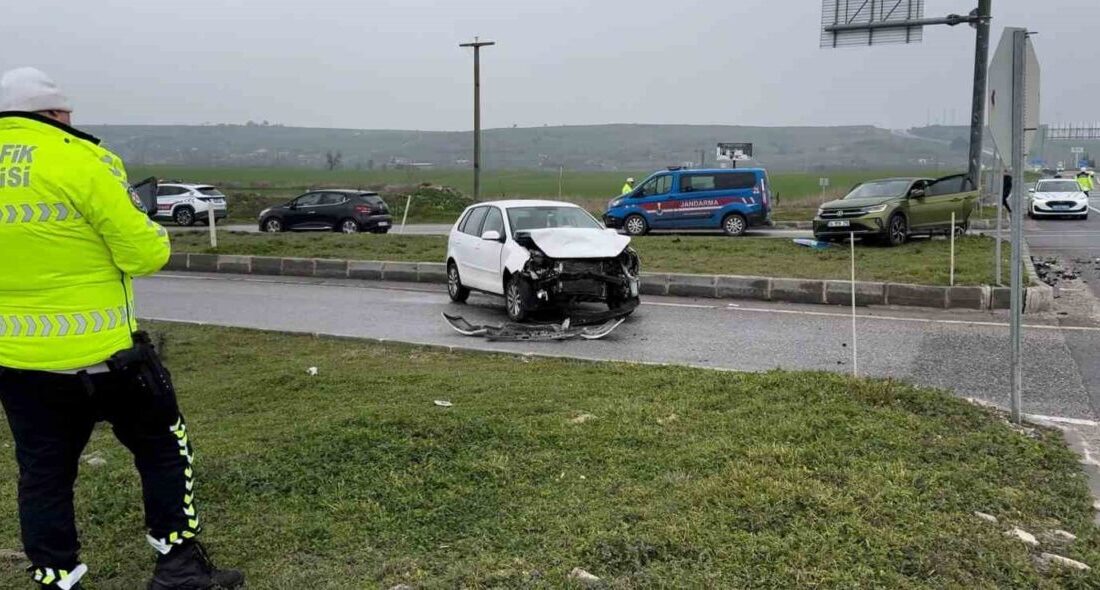 Edirne’de yer alan bir kavşakta meydana gelen trafik kazasında, H.S.