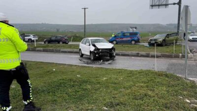 Edirne’de yer alan bir kavşakta meydana gelen trafik kazasında, H.S.