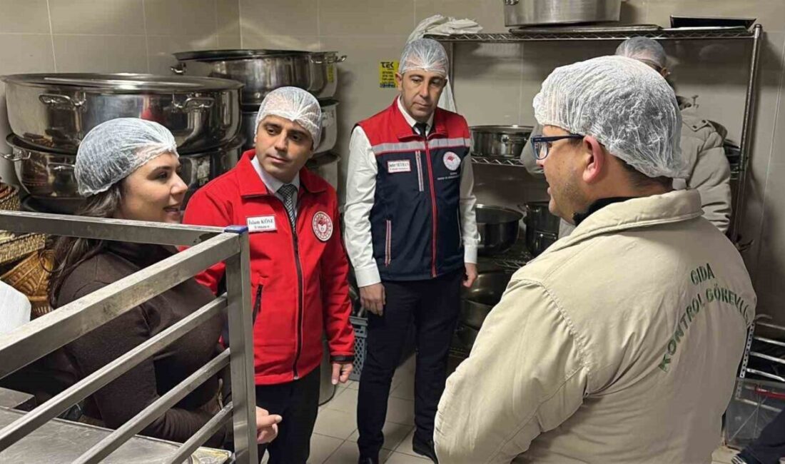 Edirne’de yılbaşı öncesi tüketimde yaşanan artış nedeniyle gıda denetimleri yoğunlaştırıldı.