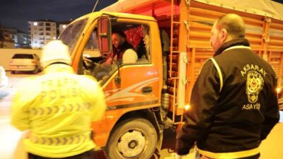 Aksaray’da, ehliyetsiz bir sürücü tarafından kullanılan ve çekme belgeli olduğu
