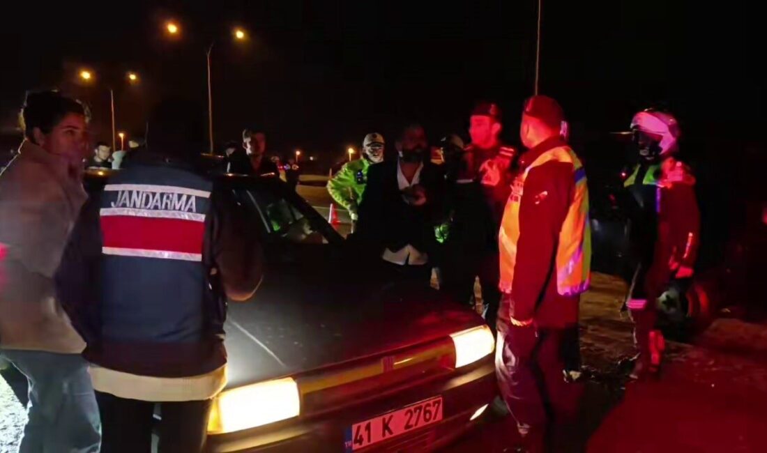 Sakarya’nın Karasu ilçesinde, polis ve jandarma ekiplerinin ortak huzur ve
