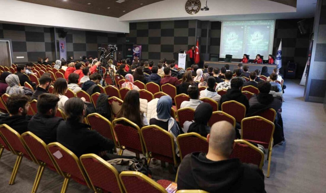Fırat Üniversitesi Teknofest Kulübü tarafından düzenlenen “Proje Yazma Eğitimi”, 200’den