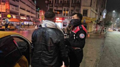 Elazığ’da, polis ekipleri tarafından kentin çeşitli bölgelerinde kapsamlı bir asayiş