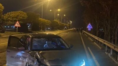 Elazığ’da bir sürücü, aracın direksiyon kontrolünü kaybederek karşı şeride geçti