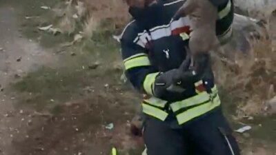 Elazığ’ın Arındık köyünde, 3 metre derinliğindeki bir lağım çukuruna düşen