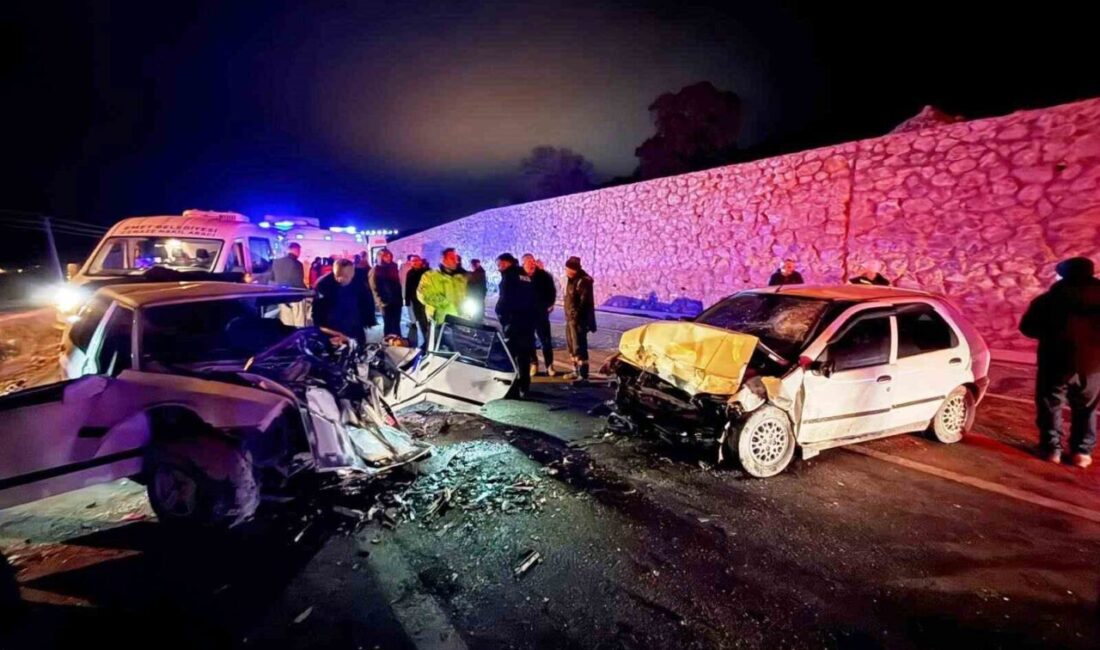 Kütahya’nın Emet ilçesinde meydana gelen trafik kazasında, biri bebek olmak