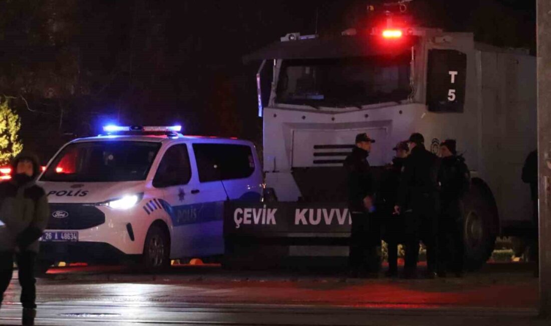 Eskişehir’de, İl Emniyet Müdürlüğüne bağlı ekipler tarafından yeni yıl kutlamalarının