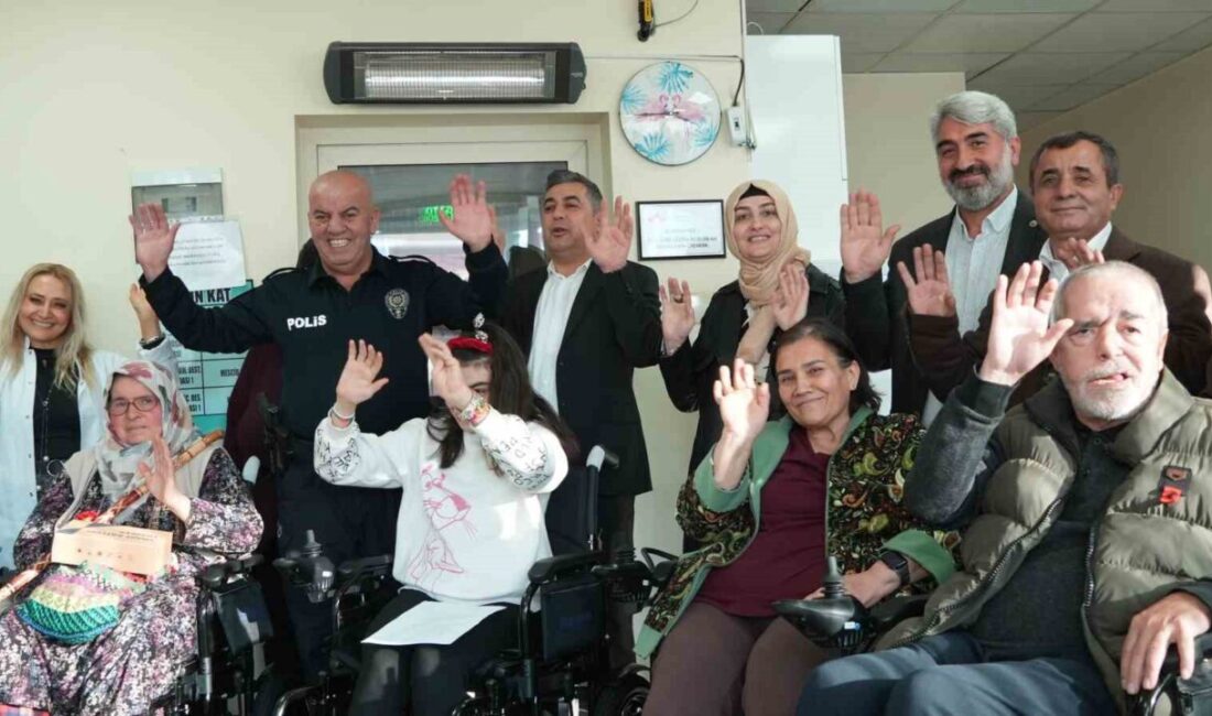 Ankara’da görevli polis memuru Mustafa Şahin, 3 Aralık Dünya Engelliler
