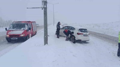 Van’ın Erciş ilçesinde meydana gelen trafik kazasında bir kişi yaralandı.