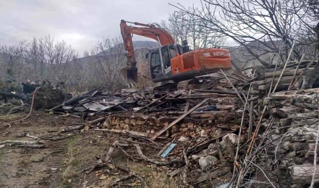 Ermenek ilçesine bağlı Karaman’da, sabah saatlerinde meydana gelen bir yangın
