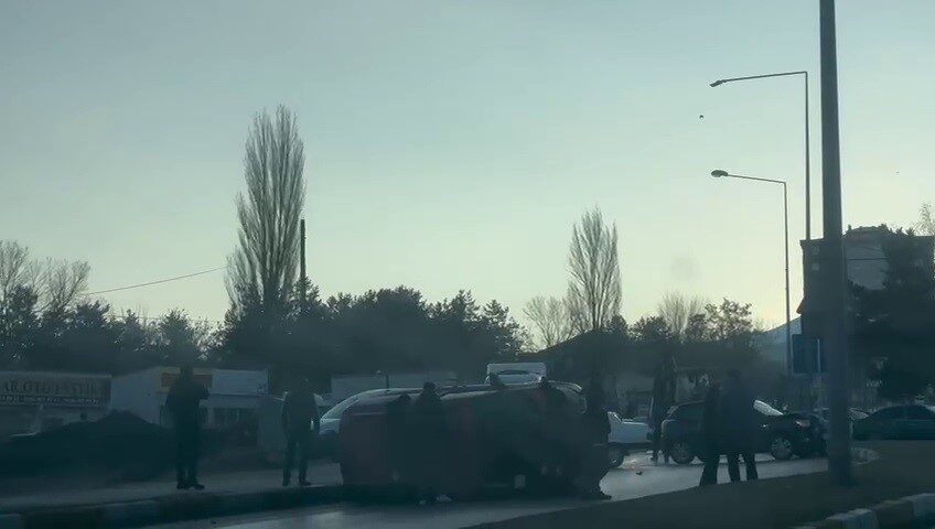 Erzurum’un Yakutiye ilçesinde bugün sabah saatlerinde hava sıcaklığının ani düşüşü